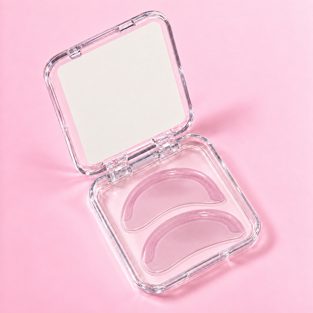 SkinFix Hold Korean Lash Lift Pads in Rose – geöffnetes Case mit Flat Shield Paar